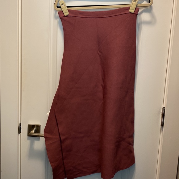 Aritzia Babaton Midi Length Ruffle Skirt - Picture 2 of 6